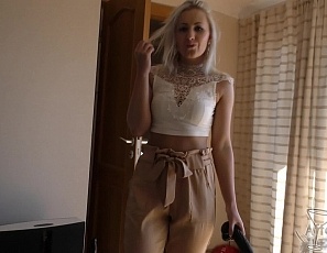 050718_hot_blonde_spinner_samanta_masturbating_with_a_big_black_dildo_dirty_directors_cut_helping_hand_rubbing_clit_and_fingering_outdoors